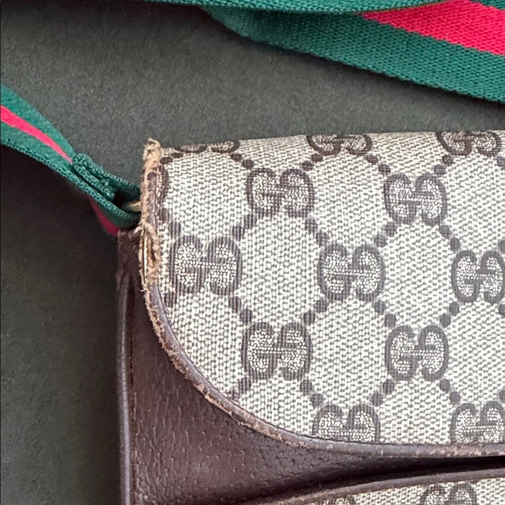 💚♥️Gucci Envelope Crossbody Bag with Brown Leather and Green-Red Web Strap - Picture 4 of 16